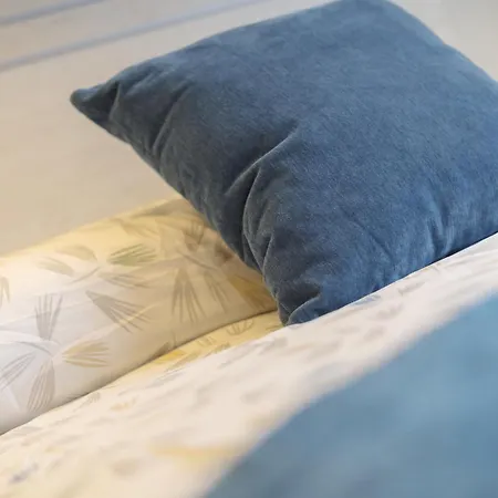 Estacion De Tren, Autobus Vut5240as Daire Gijón