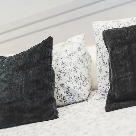 Daire Estacion De Tren, Autobus Vut5240as *